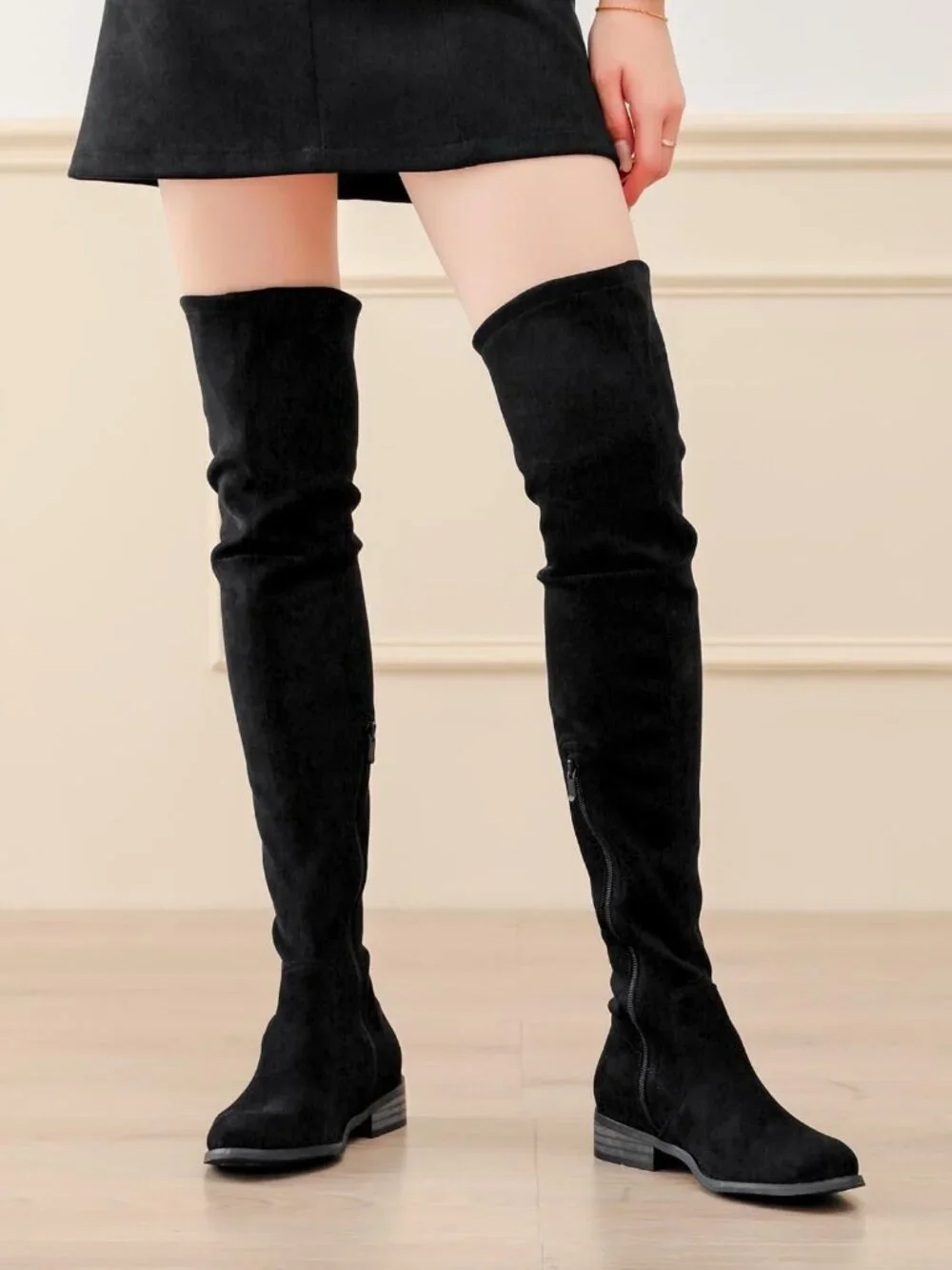 N/A elegant pointed
